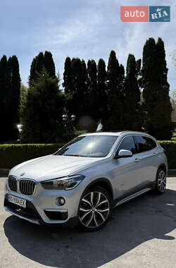 Внедорожник / Кроссовер BMW X1 2015 в 