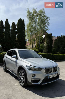 Внедорожник / Кроссовер BMW X1 2015 в 
