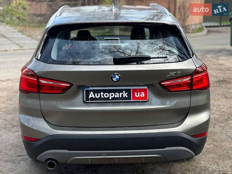 Позашляховик / Кросовер BMW X1 2016 в Києві