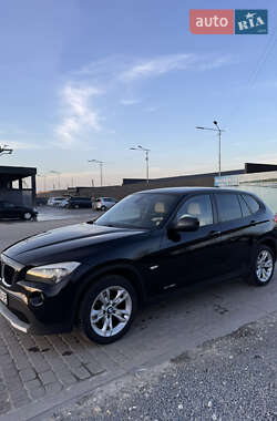 Внедорожник / Кроссовер BMW X1 2011 в Львове