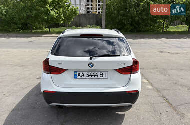 Позашляховик / Кросовер BMW X1 2011 в 
