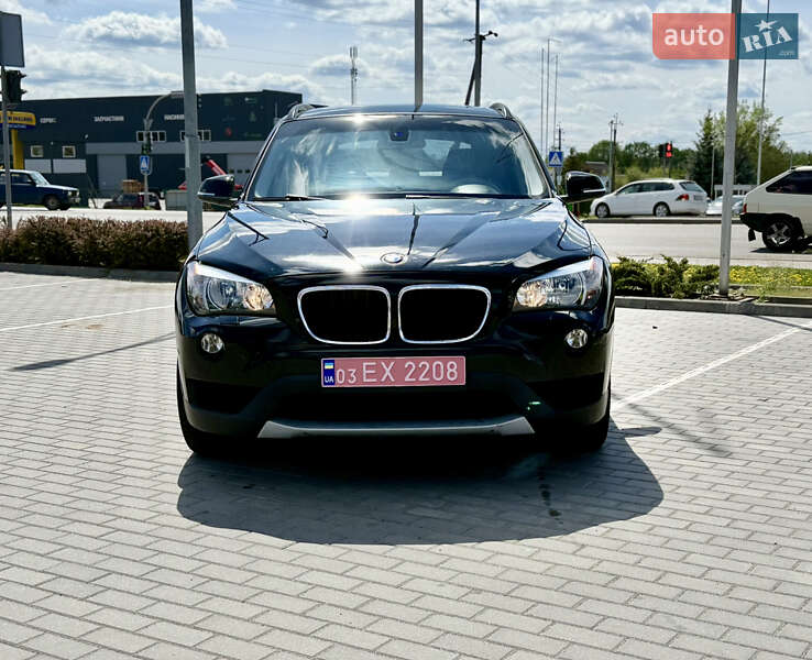 Позашляховик / Кросовер BMW X1 2014 в 