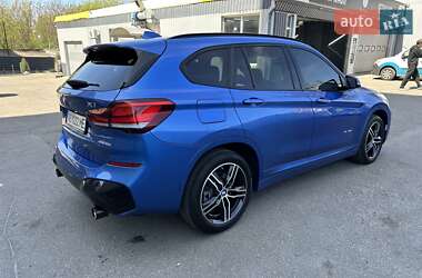 Позашляховик / Кросовер BMW X1 2016 в 