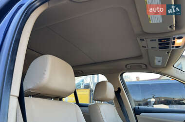 Позашляховик / Кросовер BMW X1 2013 в 