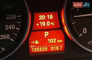 Позашляховик / Кросовер BMW X1 2013 в 