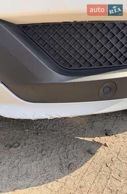 Позашляховик / Кросовер BMW X1 2015 в 