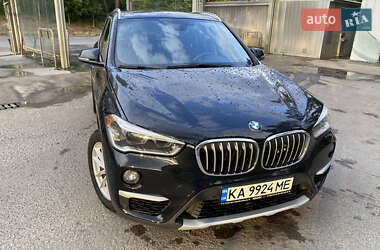 Позашляховик / Кросовер BMW X1 2015 в 
