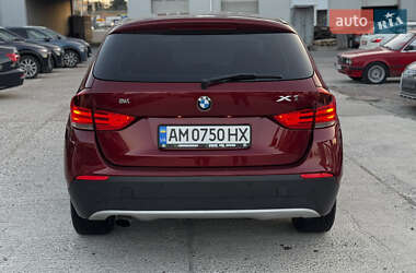 Позашляховик / Кросовер BMW X1 2010 в 
