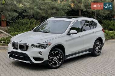 Позашляховик / Кросовер BMW X1 2019 в 