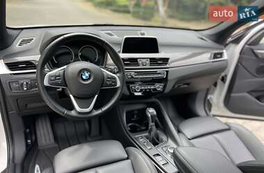 Позашляховик / Кросовер BMW X1 2019 в 