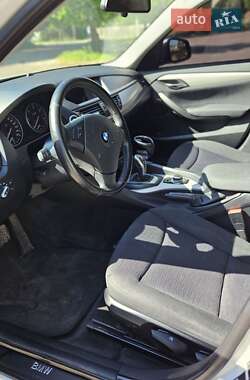 Внедорожник / Кроссовер BMW X1 2013 в 