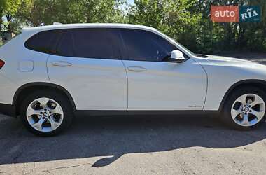 Внедорожник / Кроссовер BMW X1 2013 в 