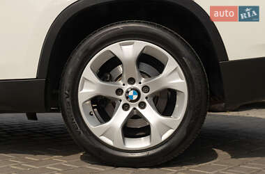 Позашляховик / Кросовер BMW X1 2013 в 