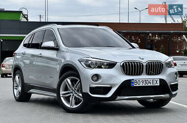 Внедорожник / Кроссовер BMW X1 2015 в 