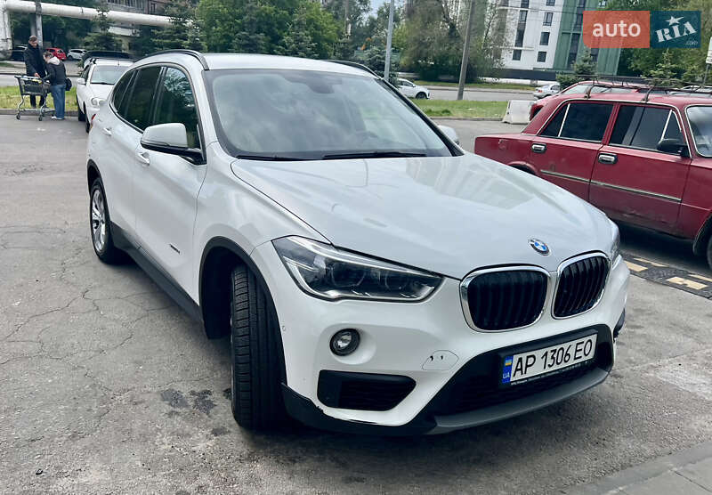 Позашляховик / Кросовер BMW X1 2018 в Дніпрі фото 4 Позашляховик / Кросовер BMW X1 2018 в Дніпрі