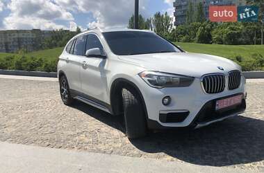 Внедорожник / Кроссовер BMW X1 2017 в 