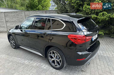 Внедорожник / Кроссовер BMW X1 2018 в 