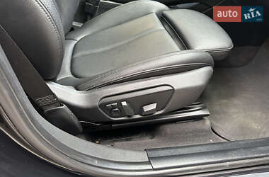 Внедорожник / Кроссовер BMW X1 2018 в 