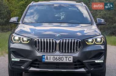 Позашляховик / Кросовер BMW X1 2019 в 