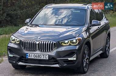 Позашляховик / Кросовер BMW X1 2019 в 