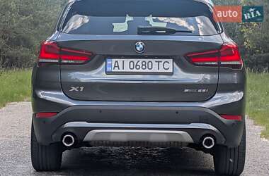 Позашляховик / Кросовер BMW X1 2019 в 