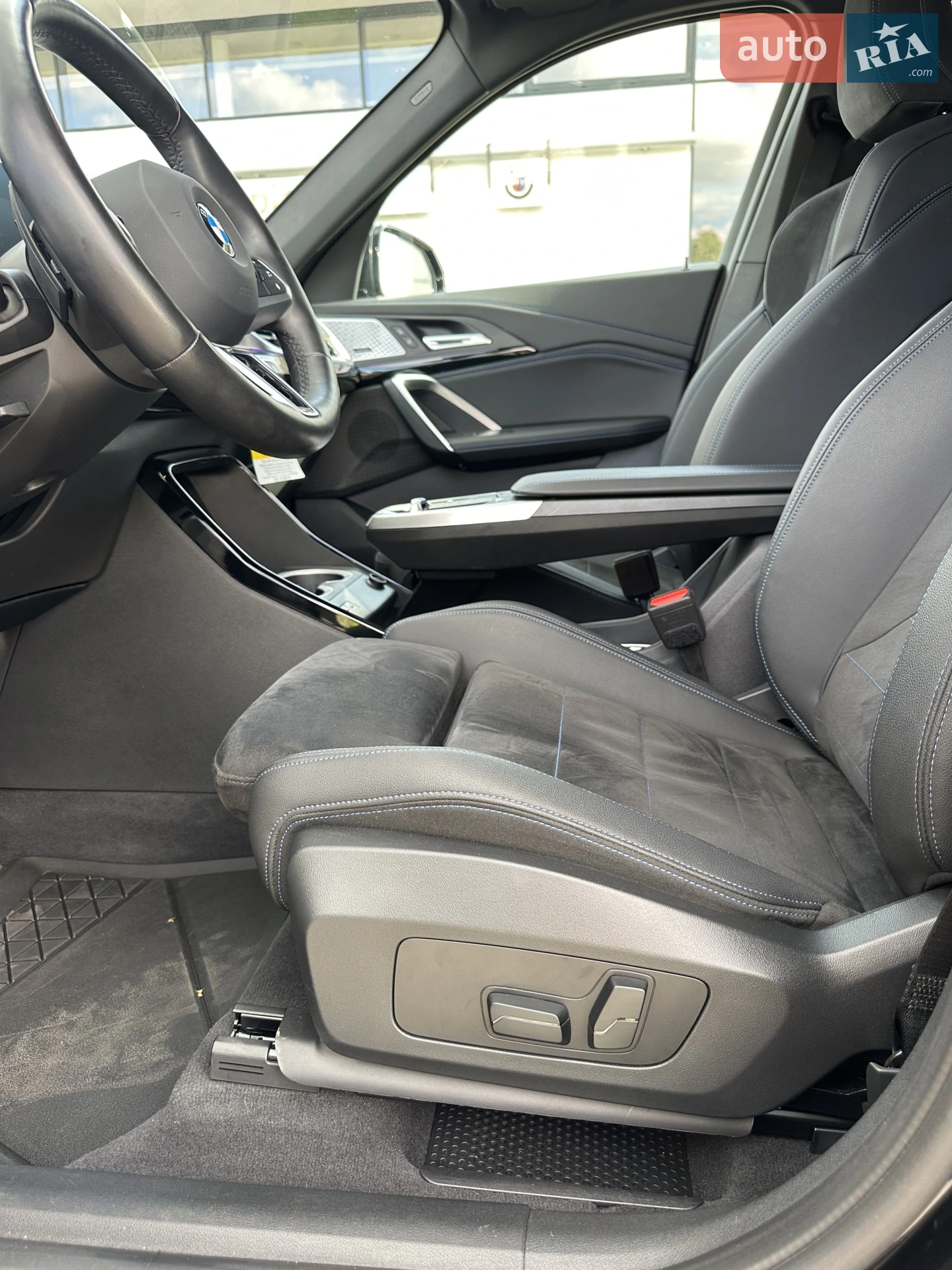 2023 BMW X1 - мініатюра 36