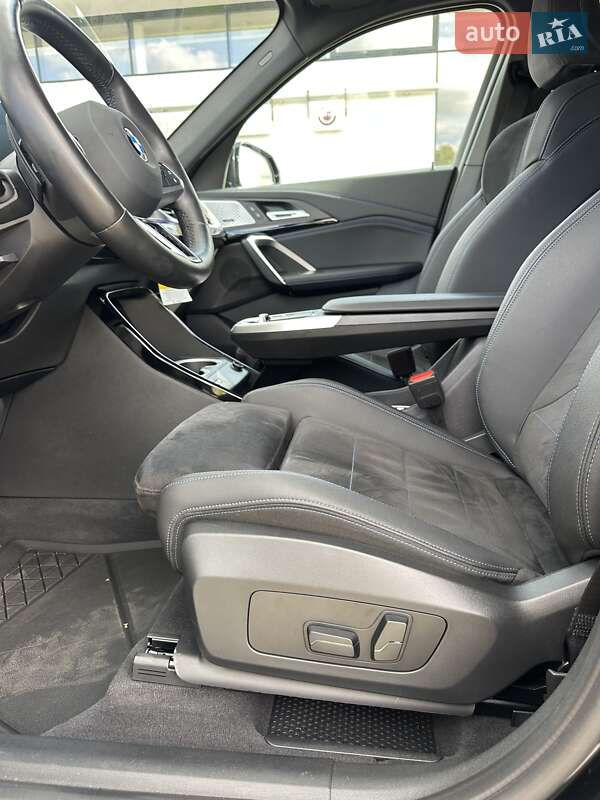 Внедорожник / Кроссовер BMW X1 2023 в Киеве фото 36 Внедорожник / Кроссовер BMW X1 2023 в Киеве