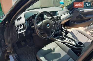Внедорожник / Кроссовер BMW X1 2013 в 