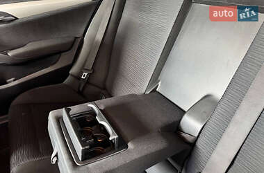 Позашляховик / Кросовер BMW X1 2012 в 