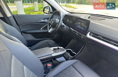 Внедорожник / Кроссовер BMW X1 2023 в 