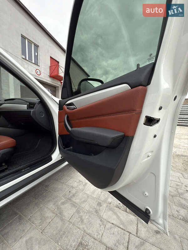 Позашляховик / Кросовер BMW X1 2010 в Зарічному фото 24 Позашляховик / Кросовер BMW X1 2010 в Зарічному