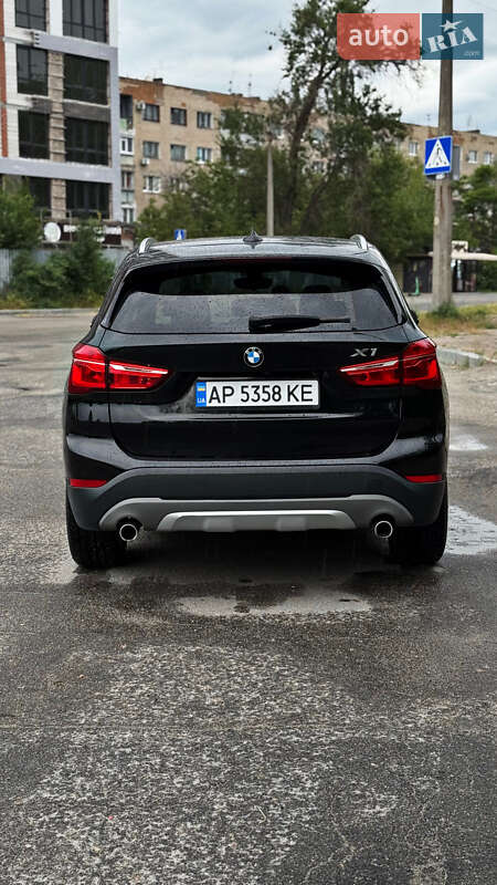 Позашляховик / Кросовер BMW X1 2017 в Запоріжжі