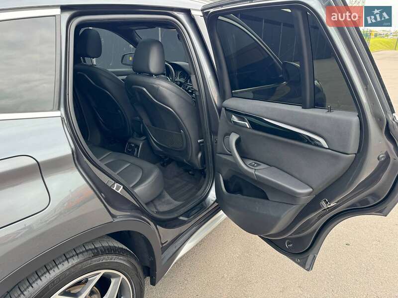 Позашляховик / Кросовер BMW X1 2018 в Рівному
