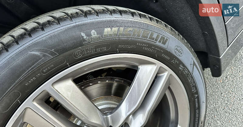 Позашляховик / Кросовер BMW X1 2021 в Києві