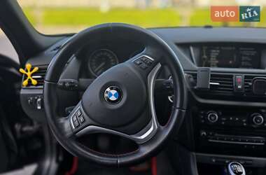 Внедорожник / Кроссовер BMW X1 2012 в 
