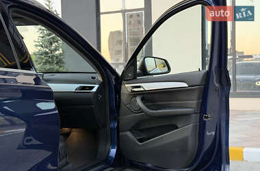 Внедорожник / Кроссовер BMW X1 2019 в 