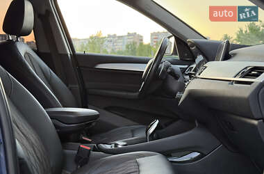 Внедорожник / Кроссовер BMW X1 2019 в 