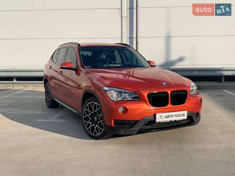 Позашляховик / Кросовер BMW X1 2012 в 