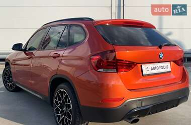 Позашляховик / Кросовер BMW X1 2012 в 