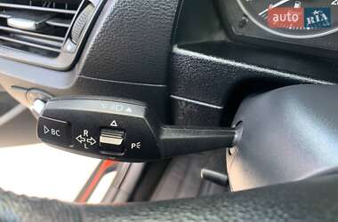 Позашляховик / Кросовер BMW X1 2012 в 