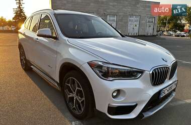Позашляховик / Кросовер BMW X1 2016 в Києві