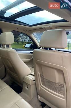 Внедорожник / Кроссовер BMW X1 2013 в 