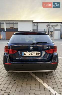 Внедорожник / Кроссовер BMW X1 2010 в 