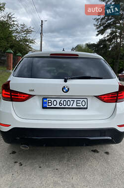 Позашляховик / Кросовер BMW X1 2014 в 