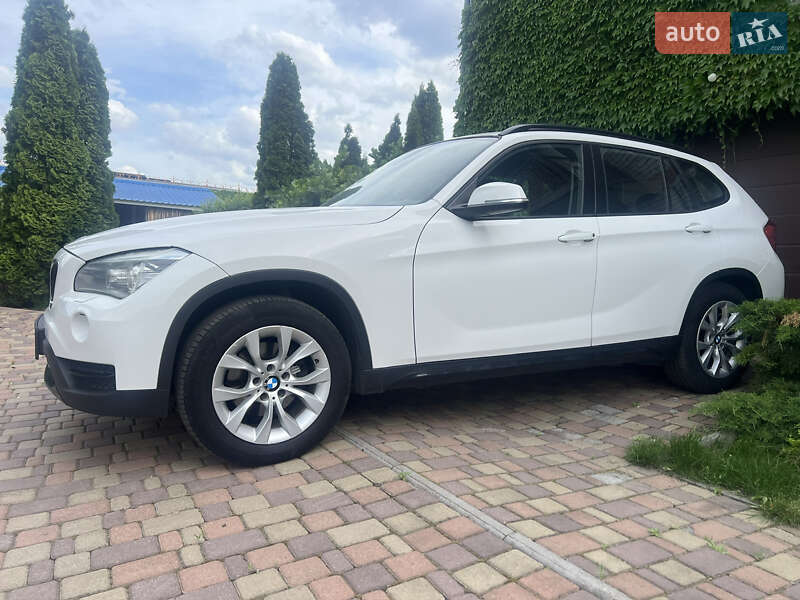 Внедорожник / Кроссовер BMW X1 2013 в 