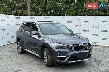 Внедорожник / Кроссовер BMW X1 2016 в Луцке