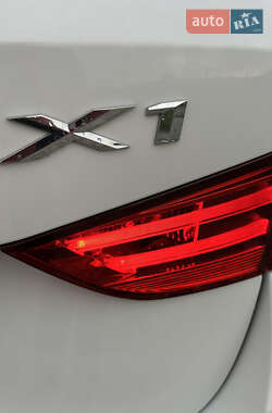 Внедорожник / Кроссовер BMW X1 2014 в 