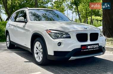 Позашляховик / Кросовер BMW X1 2013 в 
