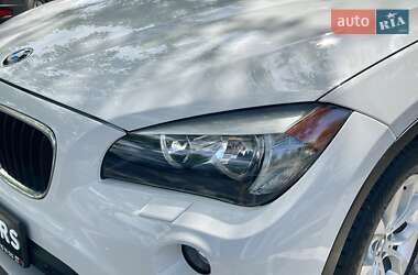 Позашляховик / Кросовер BMW X1 2013 в 