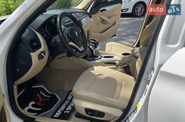 Позашляховик / Кросовер BMW X1 2013 в 